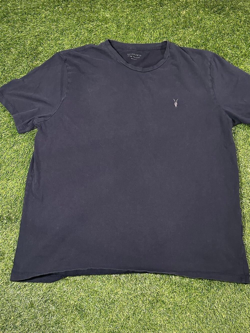 AllSaints Ramskull Embroidered Logo Tee Shirt Mens Size XXL Black Regular Fit